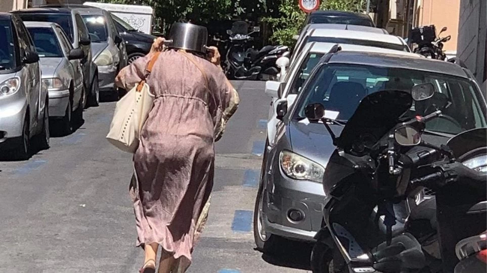 Μία απίστευτη φωτογραφία μετά τον σεισμό! Τραβηγμένη στο Κολωνάκι!-Εικόνα